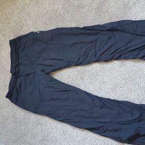 Lululemon size 12 lines Studi pant
